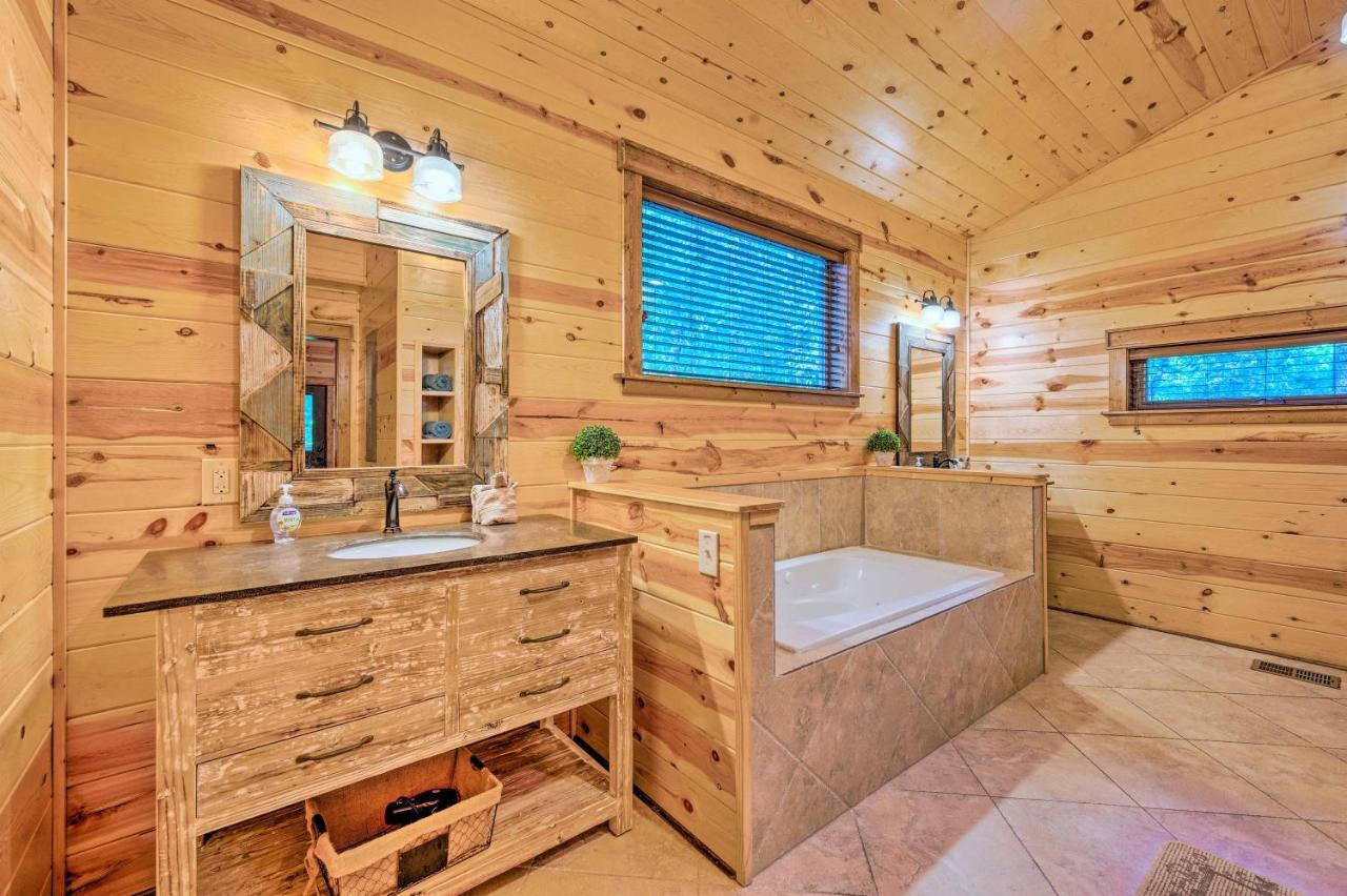 Creekside Broken Bow Cabin With Hot Tub And Fire Pit! Stephens Gap Ngoại thất bức ảnh